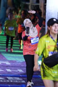 BIB: 3832
                            <button type="button" onclick="openModal(26261795)" class="btn btn-primary btn-sm float-right btn-popup" data-toggle="modal" data-target=".modal-high-quality">
                        <i class="fas fa-shopping-cart"></i> Add to Cart
                    </button>
                                            <button type="button" onclick="isThisMe(26261795, true)" class="btn btn-success btn-sm float-right btn-popup btn-isme hidden" data-toggle="tooltip" data-placement="bottom" title="นี่คือรูปของคุณใช่ไหม คลิกที่นี่เพื่อเอาเข้าอัลบั้ม">
                        <i class="fas fa-plus"></i> Add to album
                    </button>
                    <button type="button" onclick="isThisMe(26261795, false)" class="btn btn-warning btn-sm float-right btn-popup btn-isnotme hidden">
                        <i class="fas fa-ban"></i> Remove from album
                    </button>